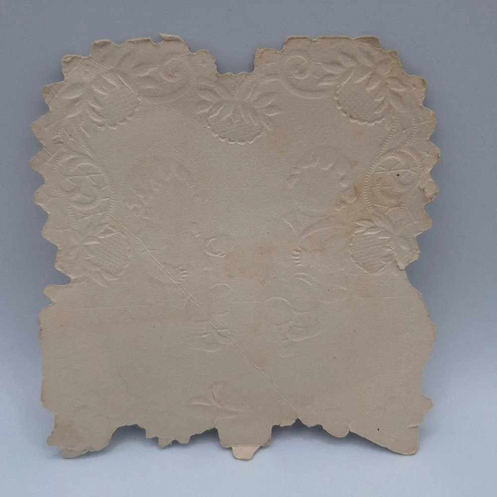 Victorian Die Cut Vintage Valentine Card‎ Children Romantic Heart Doily Art